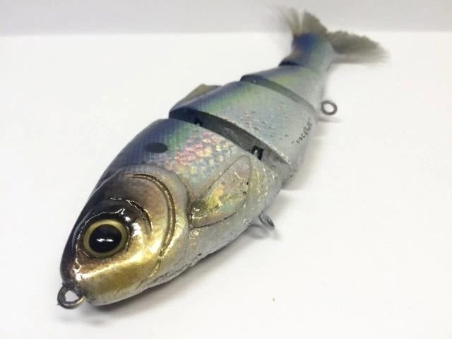 TMB Bullshad Slow Sink Threadfin Hard Baits 4 TMB Bullshad Slow Sink Threadfin Hard Baits